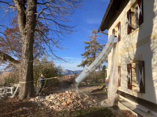 Man kann sich kaum vorstellen, wieviel Bauschutt anfällt.
